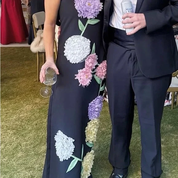 Elliatt Buttercup Floral Black Maxi Dress - Picture 5 of 5